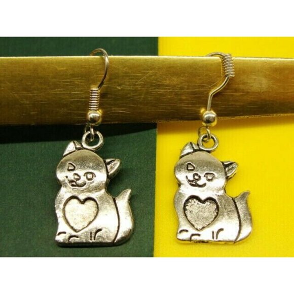 Cat Kitten Heart Love Silver Tone Vertical Drop Dangle Hook Earrings Womans - Picture 5 of 6